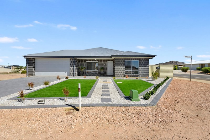 Photo - 1 Stately Way, Wallaroo SA 5556 - Image 2