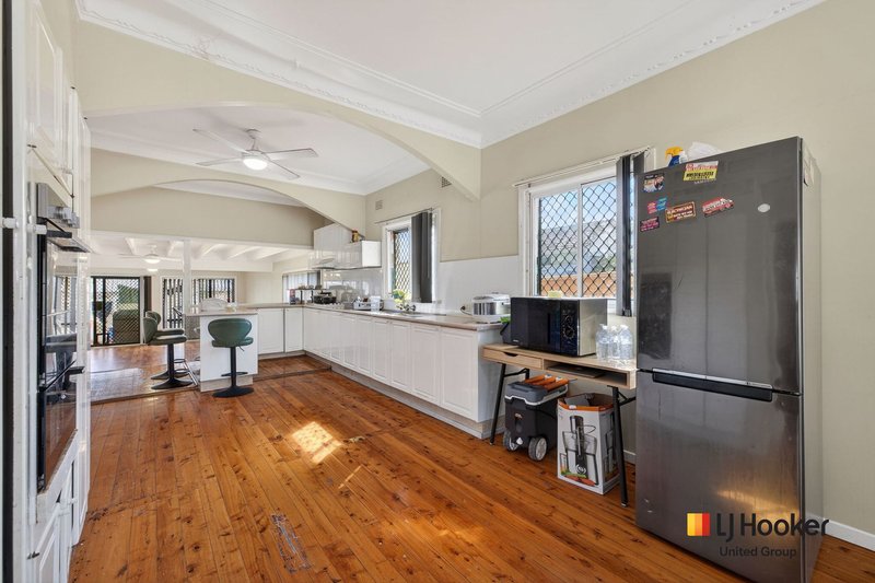 Photo - 1 Stewart Street, Campbelltown NSW 2560 - Image 5