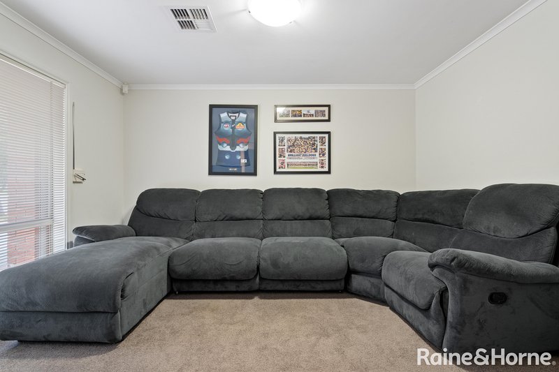 Photo - 1 Strathaird Court, Smithfield SA 5114 - Image 3