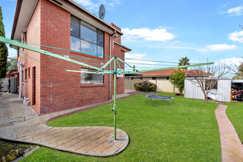 Photo - 1 Stratton Close, Kings Park VIC 3021 - Image 10