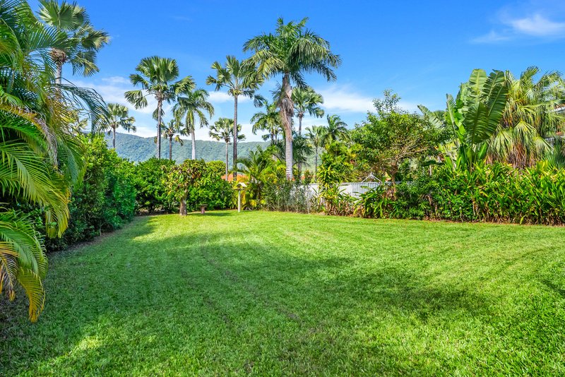 Photo - 1 Stream Avenue, Kewarra Beach QLD 4879 - Image 10