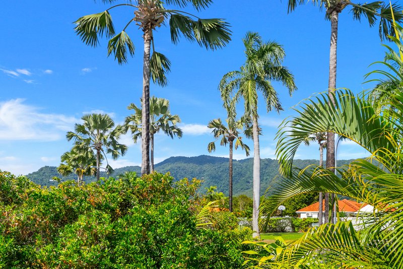 Photo - 1 Stream Avenue, Kewarra Beach QLD 4879 - Image 20