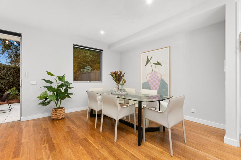 Photo - 1 Streeton Drive, Mentone VIC 3194 - Image 7