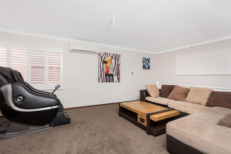 Photo - 1 Strickland Court, Coogee WA 6166 - Image 8