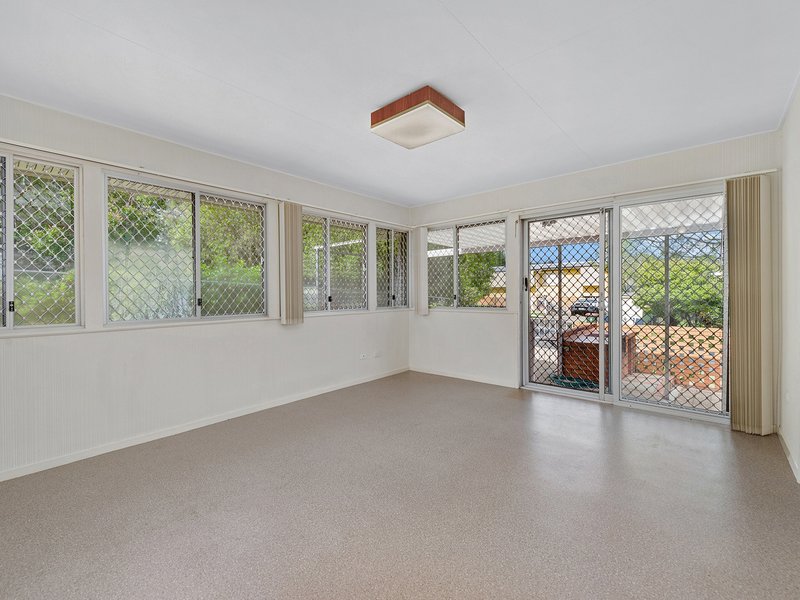 Photo - 1 Sunbury Street, Geebung QLD 4034 - Image 13