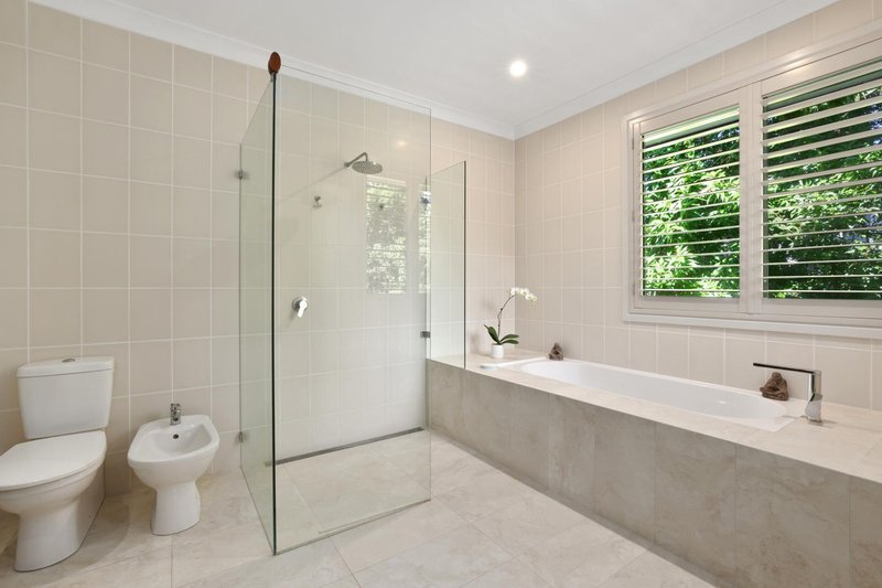 Photo - 1 Suncrest Avenue, Newport NSW 2106 - Image 12