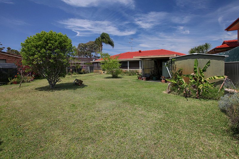 Photo - 1 Sunset Place, Tuncurry NSW 2428 - Image 6