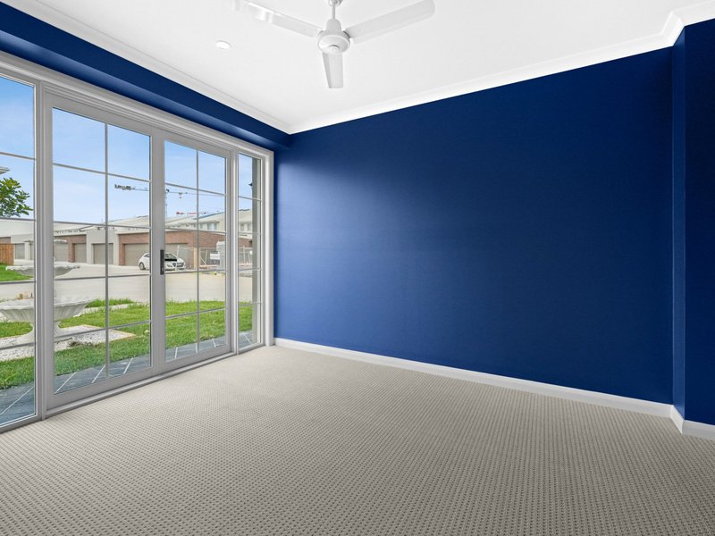 Photo - 1 Sunshine Street, Oran Park NSW 2570 - Image 2