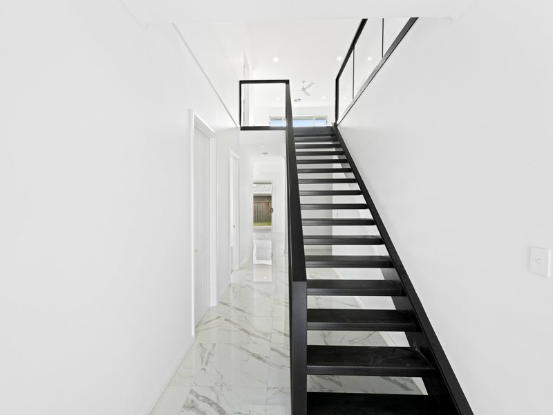 Photo - 1 Sunshine Street, Oran Park NSW 2570 - Image 10