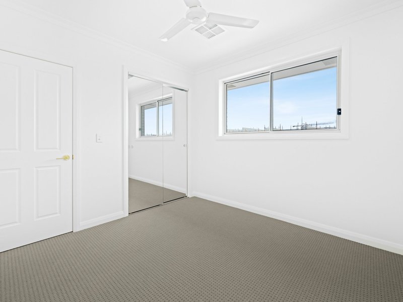 Photo - 1 Sunshine Street, Oran Park NSW 2570 - Image 19