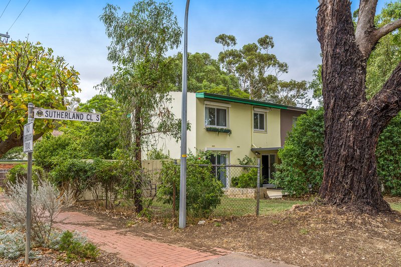 1 Sutherland Close, Guildford WA 6055