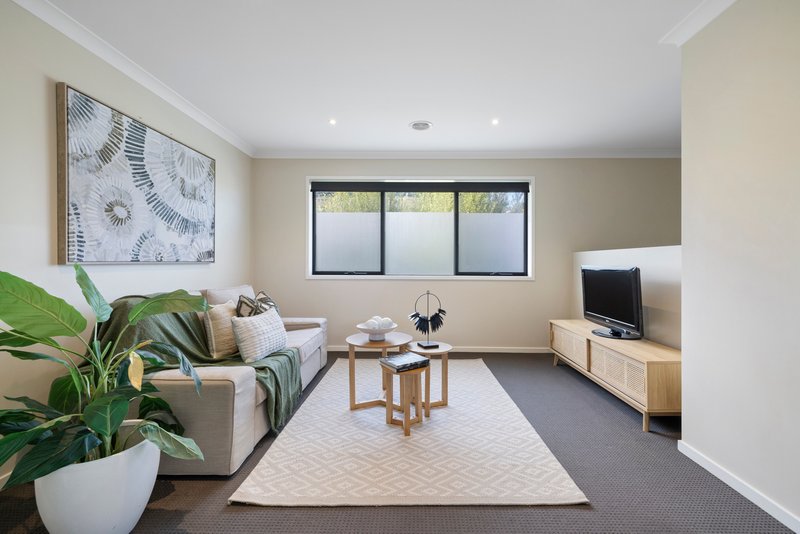 Photo - 1 Sycamore Avenue, Mentone VIC 3194 - Image 13