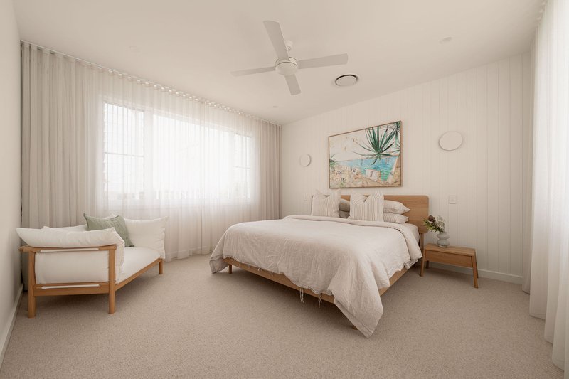 Photo - 1 Symonds Road, Burleigh Heads QLD 4220 - Image 7