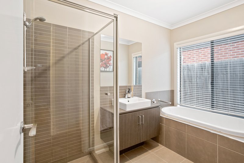 Photo - 1 Synergy Court, Taylors Hill VIC 3037 - Image 9