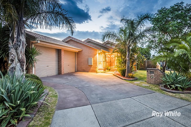 1 Tad Court, Cranbourne North VIC 3977