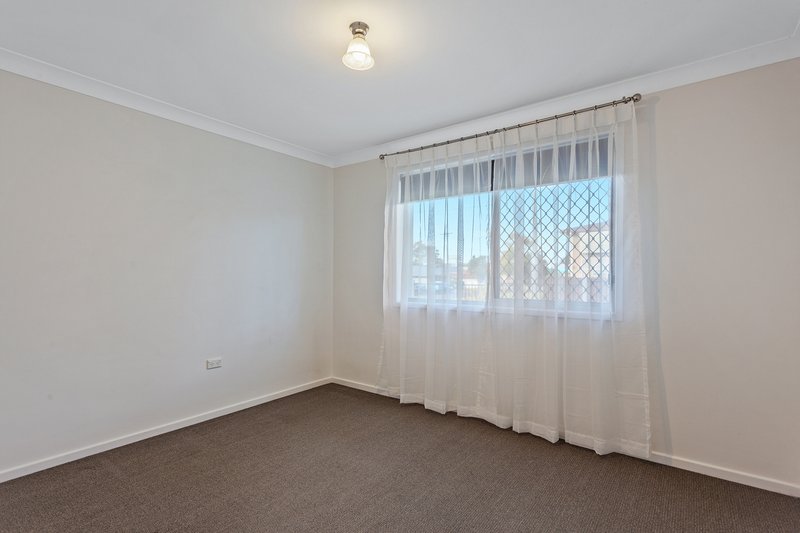 Photo - 1 Talgai Court, Newtown QLD 4350 - Image 11