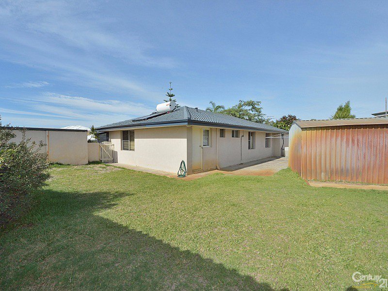 Photo - 1 Talwood Place, Halls Head WA 6210 - Image 16