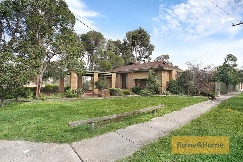 1 Tamar Drive, Melton South VIC 3338