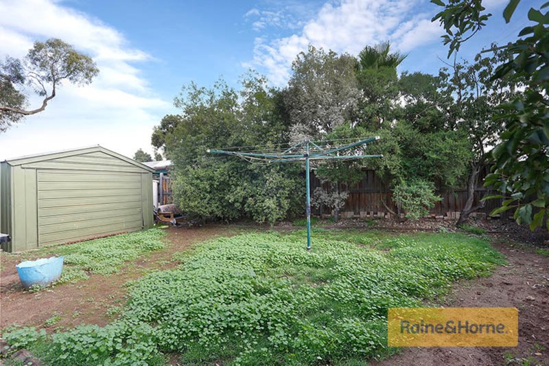 Photo - 1 Tamar Drive, Melton South VIC 3338 - Image 2