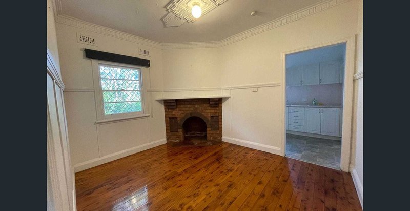 Photo - 1 Tarrawanna Road, Corrimal NSW 2518 - Image 3