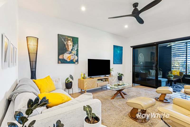 Photo - 1 Tasmania Avenue, Newport QLD 4020 - Image 9