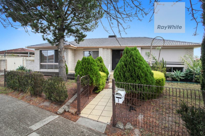 1 Taylor Drive, Gladstone Park VIC 3043