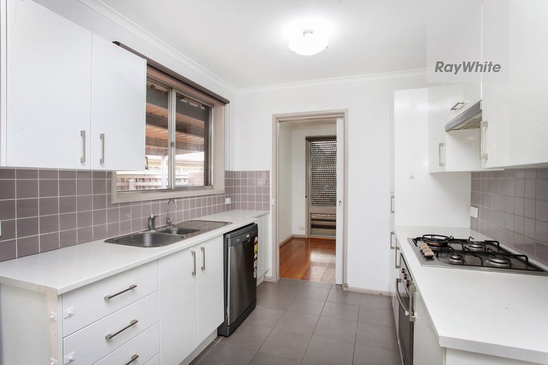 Photo - 1 Taylor Drive, Gladstone Park VIC 3043 - Image 3