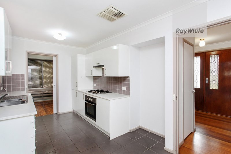 Photo - 1 Taylor Drive, Gladstone Park VIC 3043 - Image 4