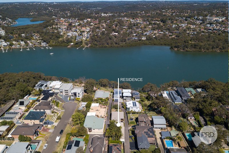 Photo - 1 Tea Tree Place  (Off Woodlands Avenue) , Lugarno NSW 2210 - Image 15