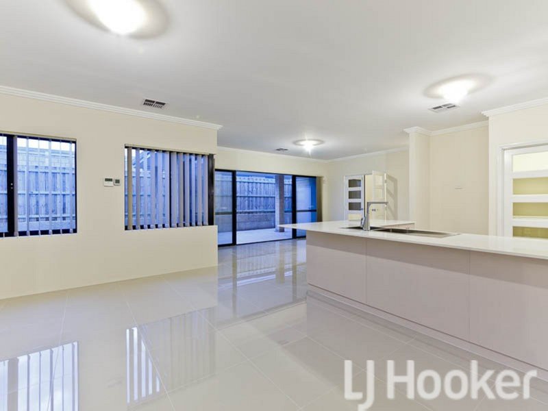 Photo - 1 Teneriffe Rise, Halls Head WA 6210 - Image 13