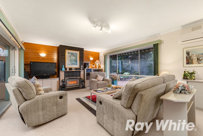 Photo - 1 Terang Avenue, Burwood East VIC 3151 - Image 4