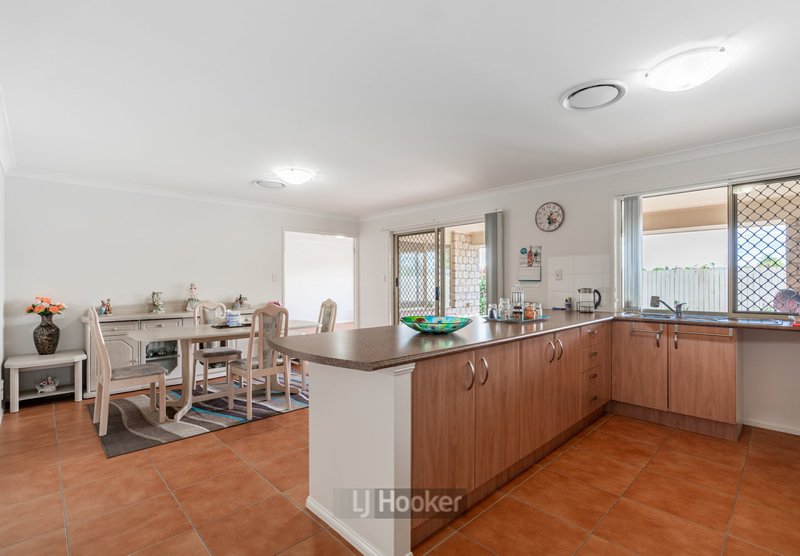 Photo - 1 Thames Drive, Regents Park QLD 4118 - Image 3