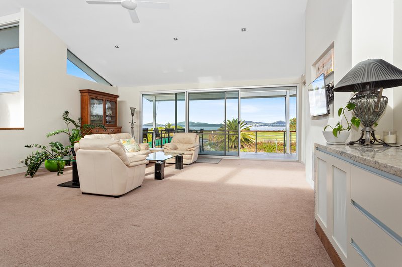 Photo - 1 The Boulevarde , Hawks Nest NSW 2324 - Image 9