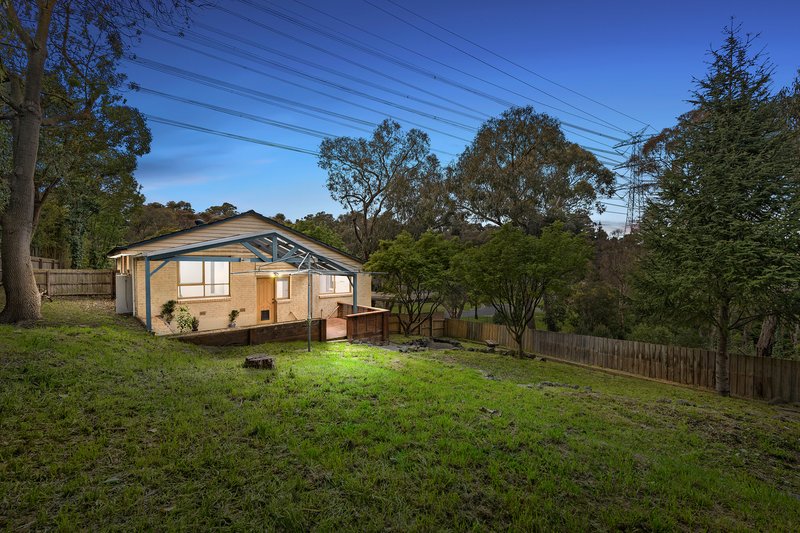 Photo - 1 Timbertop Road, Ringwood North VIC 3134 - Image 11