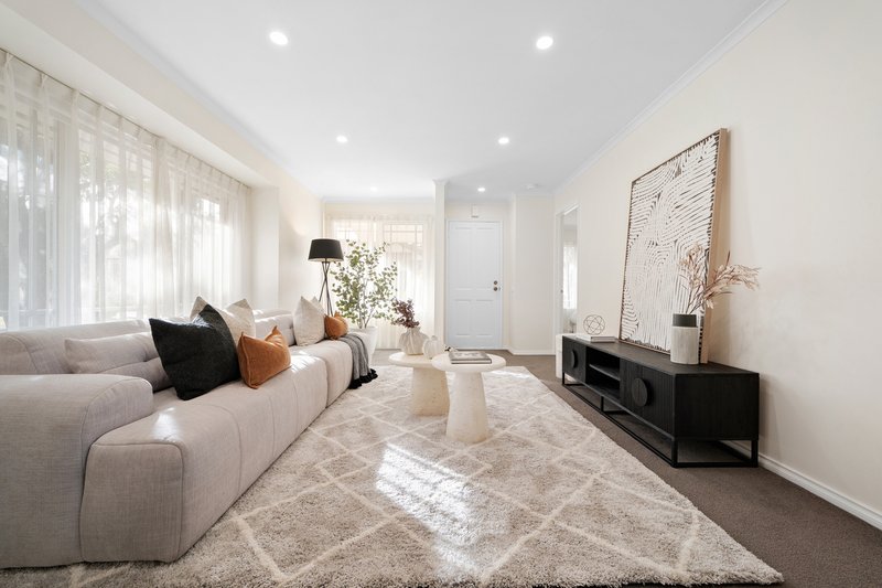 Photo - 1 Tintern Mews, Cheltenham VIC 3192 - Image 1