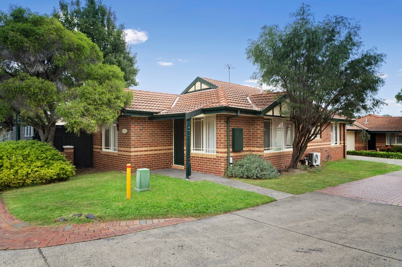 Photo - 1 Tintern Mews, Cheltenham VIC 3192 - Image 5