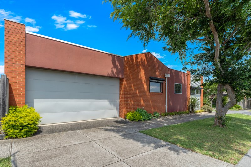 Photo - 1 Tiree Lane, Craigieburn VIC 3064 - Image 13