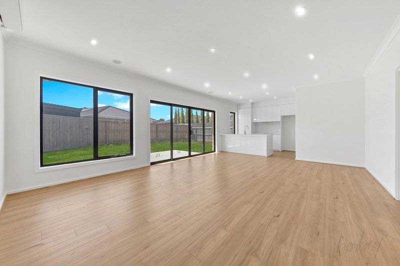 Photo - 1 to 12/61 Black Braes Boulevard, Mernda VIC 3754 - Image 10