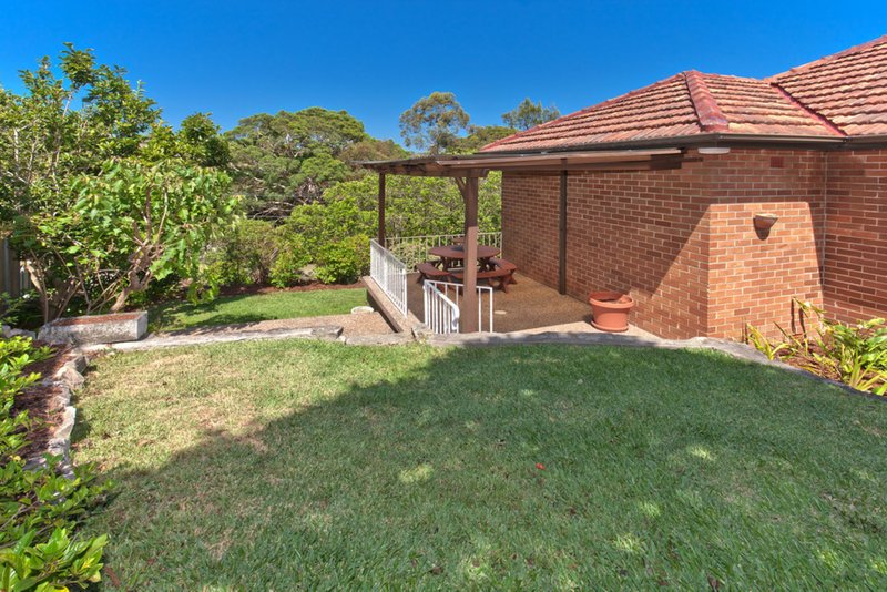 Photo - 1 Tobruk Avenue, Cremorne NSW 2090 - Image 3