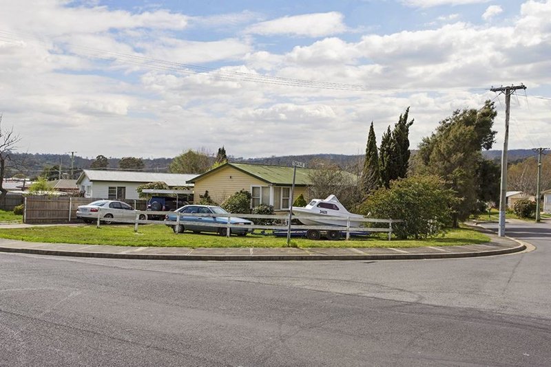 1 Tonga Place, Ravenswood TAS 7250