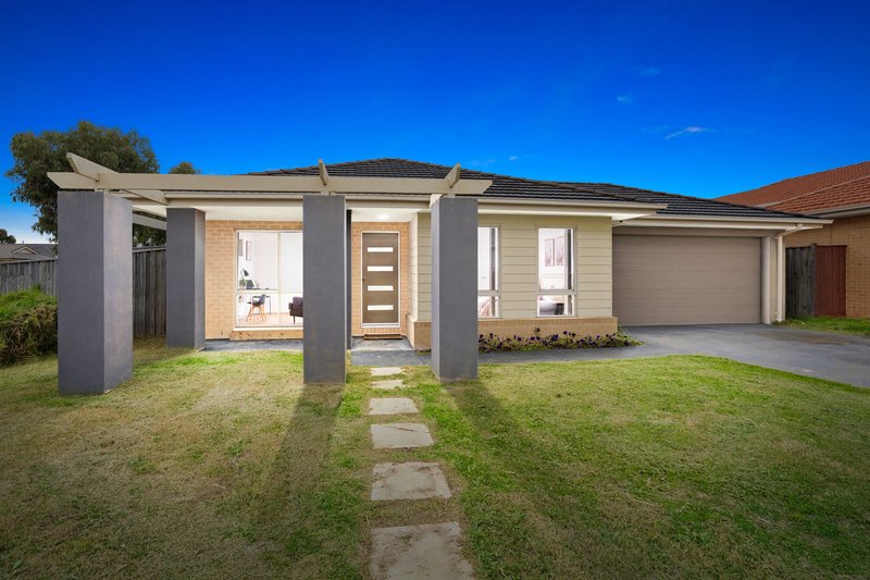 1 Tooradin Crescent, Doreen VIC 3754