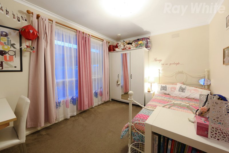 Photo - 1 Towner Drive, Knoxfield VIC 3180 - Image 5