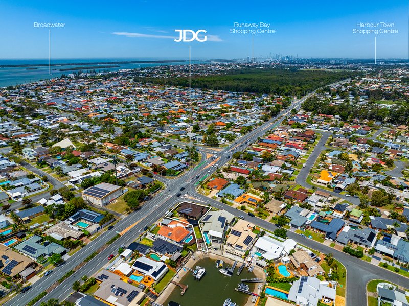 Photo - 1 Tradewinds Avenue, Paradise Point QLD 4216 - Image 29