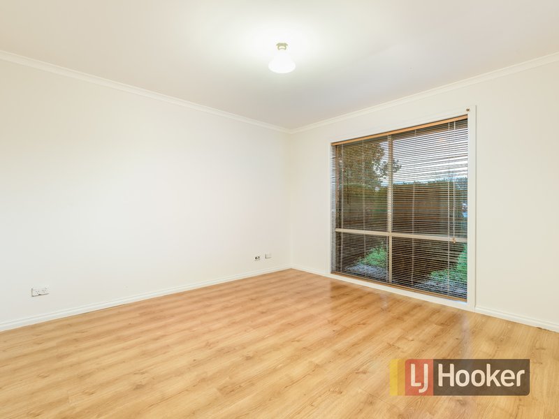 Photo - 1 Trafalgar Way, Cranbourne East VIC 3977 - Image 10