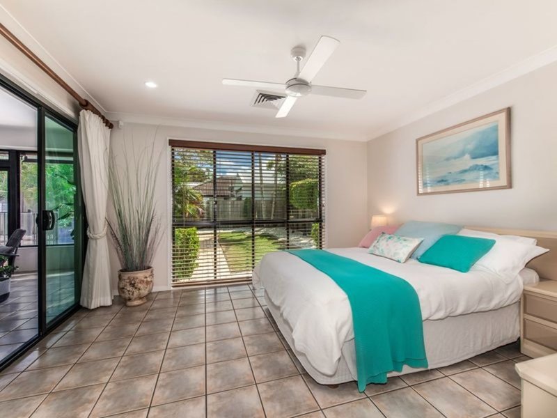 Photo - 1 Tralee Place, Twin Waters QLD 4564 - Image 9