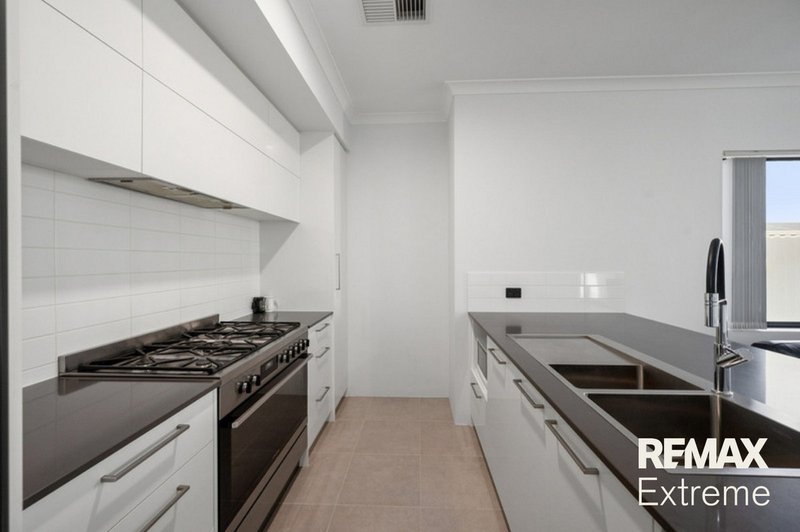 Photo - 1 Tranquil Loop, Baldivis WA 6171 - Image 4