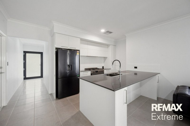 Photo - 1 Tranquil Loop, Baldivis WA 6171 - Image 6