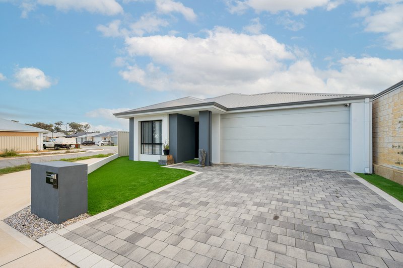 Photo - 1 Tranquil Loop, Baldivis WA 6171 - Image 2