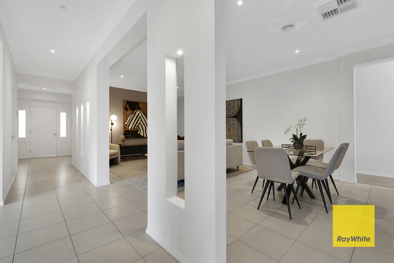 Photo - 1 Tregowan Place, Doreen VIC 3754 - Image 3