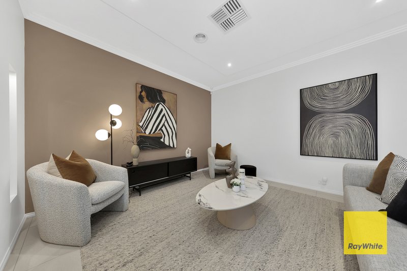 Photo - 1 Tregowan Place, Doreen VIC 3754 - Image 5